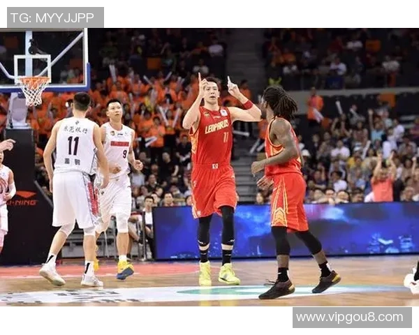 深圳篮球队联赛表现分析：团队配合与战术执行的深度探讨